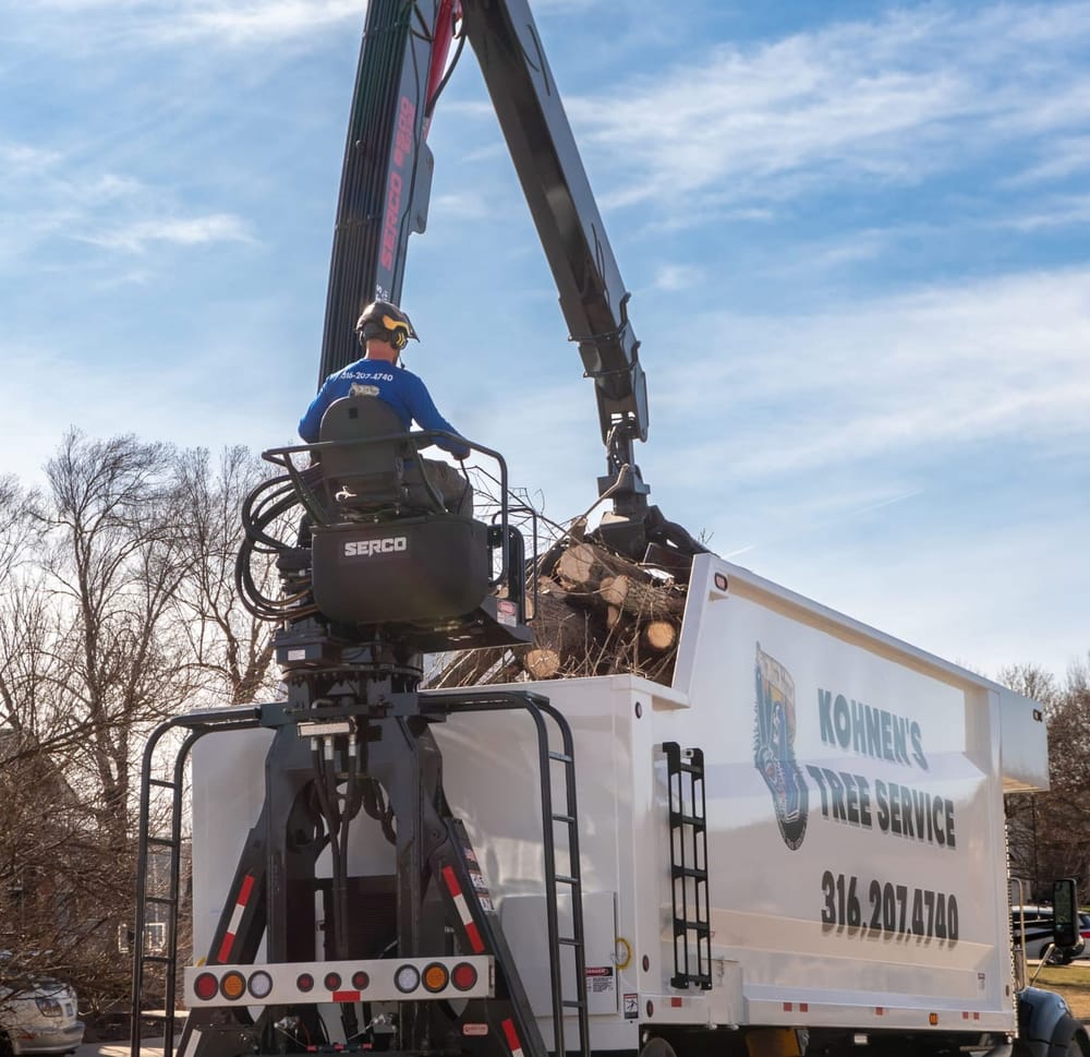 Grapple truck and debris hauling services by Kohnen's Tree Service